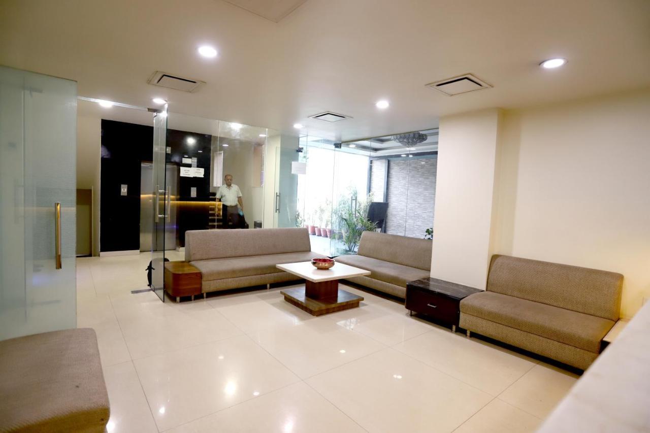 Hotel Blue Pearl Бопал Екстериор снимка